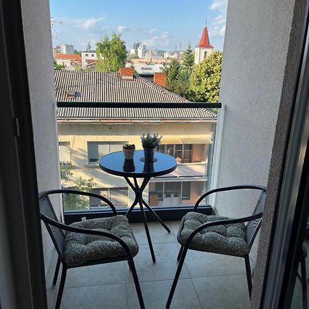 Apartmani Kastel Banja Luka Esterno foto