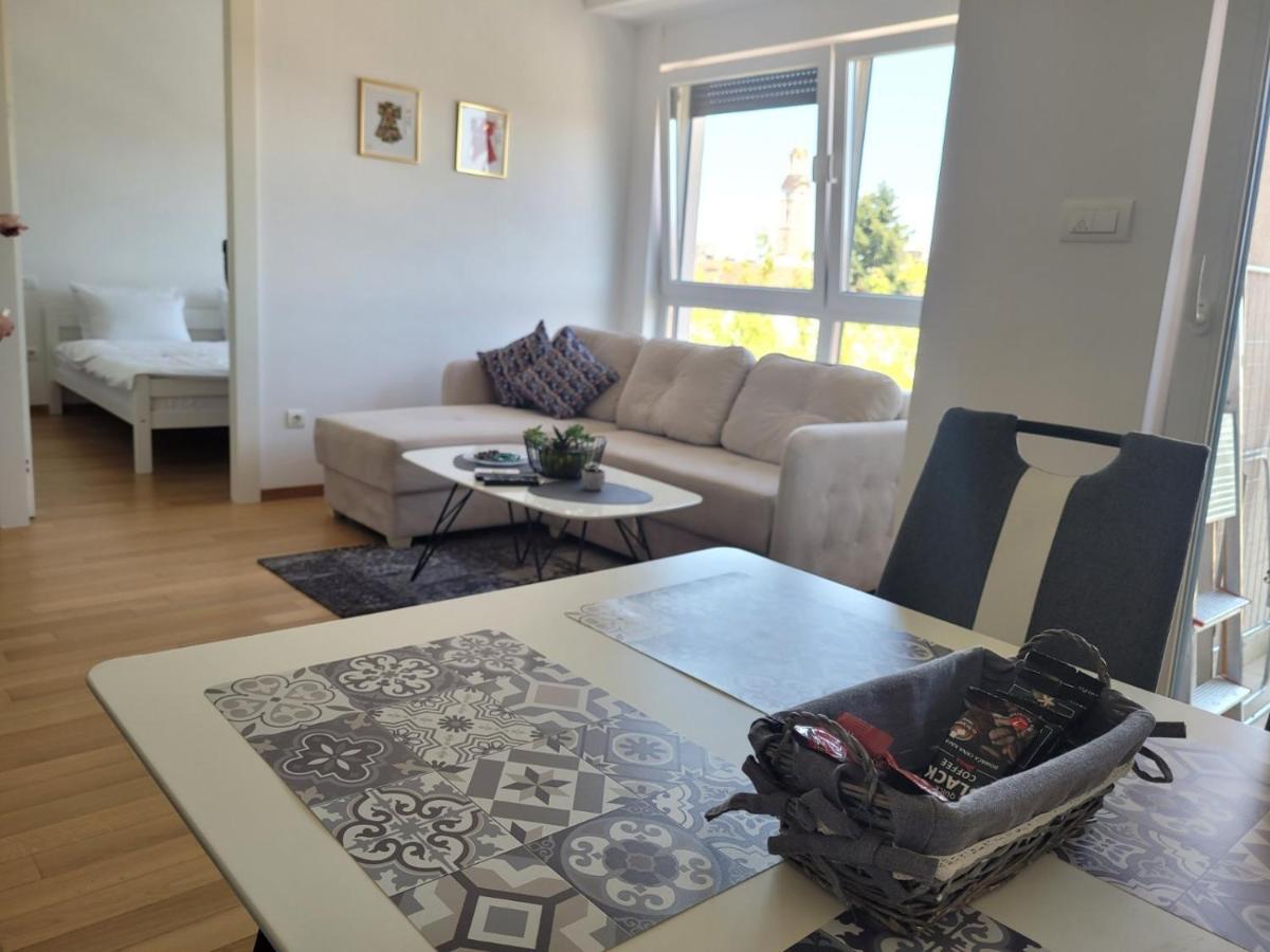 Apartmani Kastel Banja Luka Esterno foto