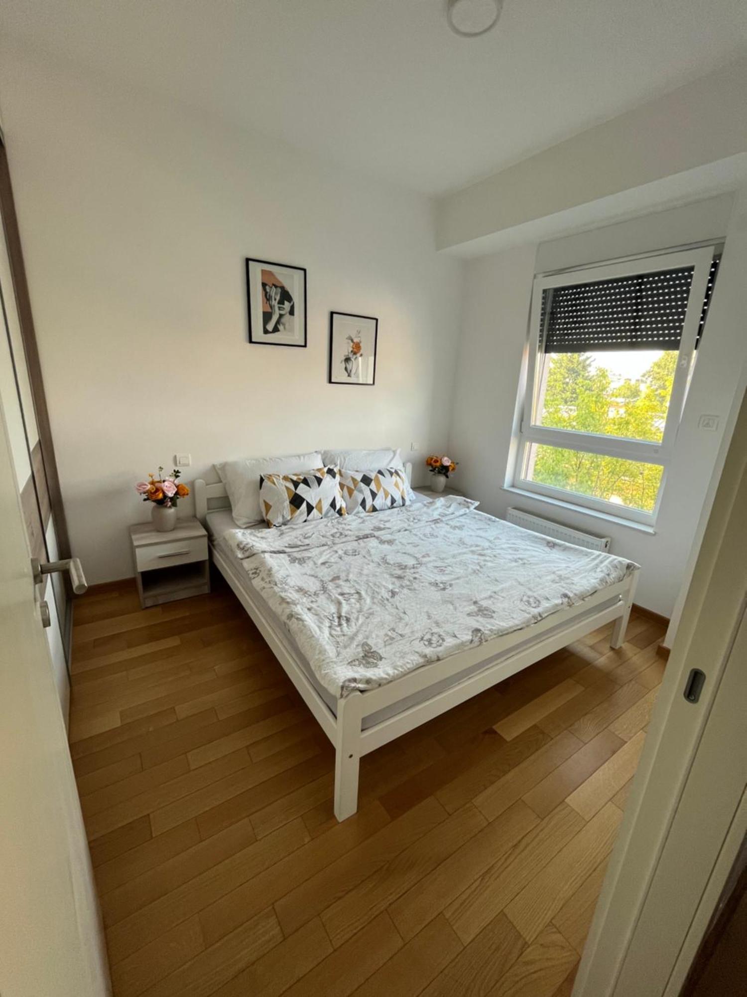Apartmani Kastel Banja Luka Esterno foto