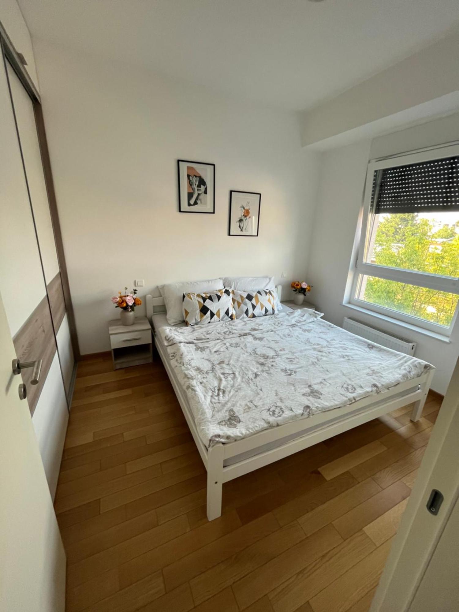 Apartmani Kastel Banja Luka Esterno foto